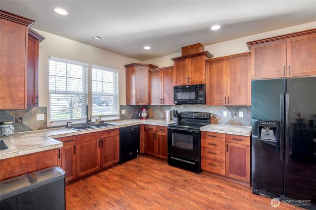 14471 100th Avenue SE, Yelm, WA 98597