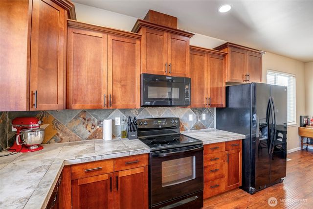 14471 100th Avenue SE, Yelm, WA 98597