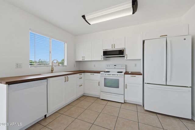1126 W AUBURN Drive, Tempe, AZ 85283
