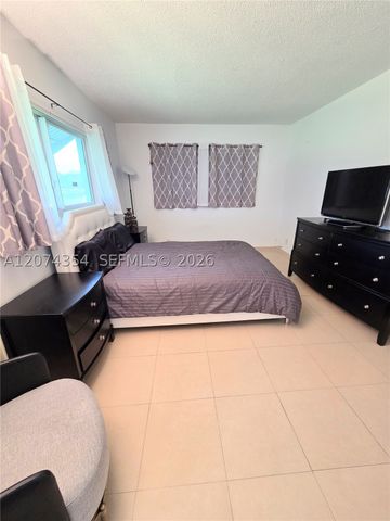 981 Hillcrest Ct 115, Hollywood, FL 33021