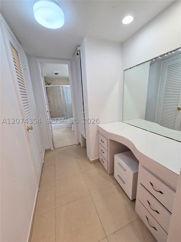 981 Hillcrest Ct 115, Hollywood, FL 33021