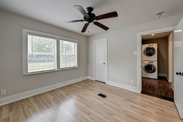 2202 Kane Street A, Houston, TX 77007