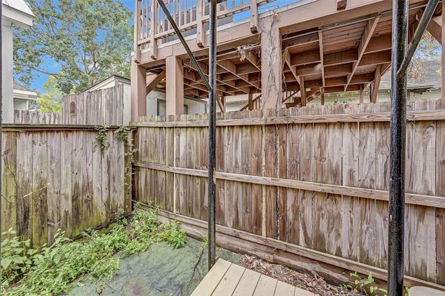 2202 Kane Street A, Houston, TX 77007