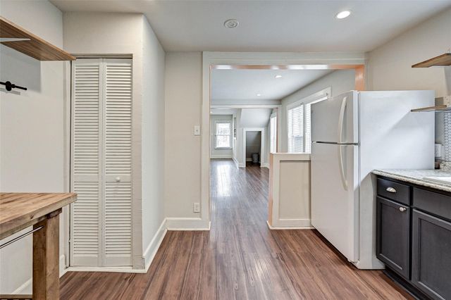 2202 Kane Street A, Houston, TX 77007