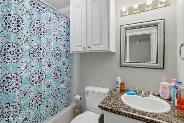 2046 S Cobblestone Cove, Brandon, MS 39042