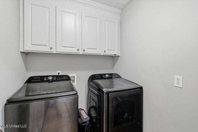 2046 S Cobblestone Cove, Brandon, MS 39042