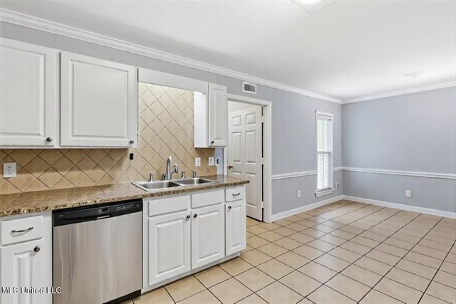 2046 S Cobblestone Cove, Brandon, MS 39042