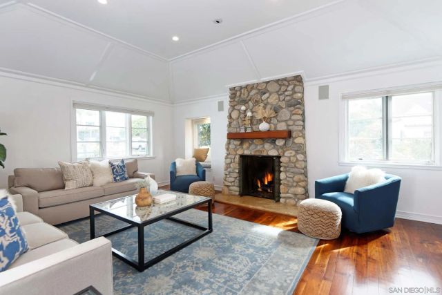 438 Sea Lane, La Jolla, CA 92037