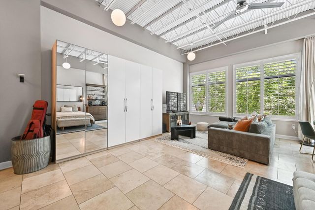 2401 E 6th ST 8, Austin, TX 78702