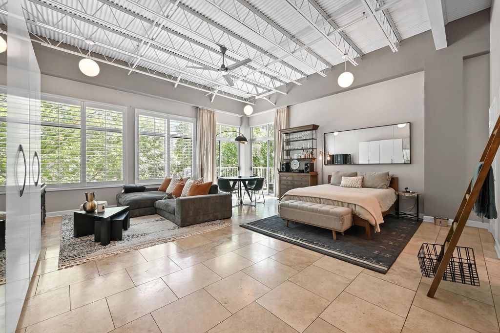 2401 E 6th ST 8, Austin, TX 78702