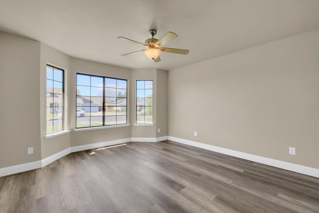 207 Country Club Dr, Colusa, CA 95932