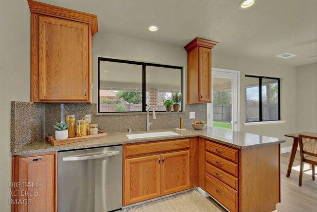 207 Country Club Dr, Colusa, CA 95932