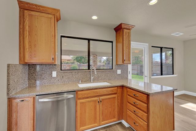 207 Country Club Dr, Colusa, CA 95932