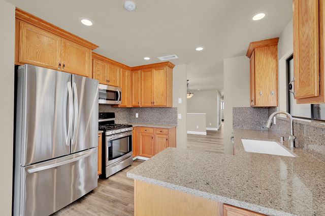 207 Country Club Dr, Colusa, CA 95932