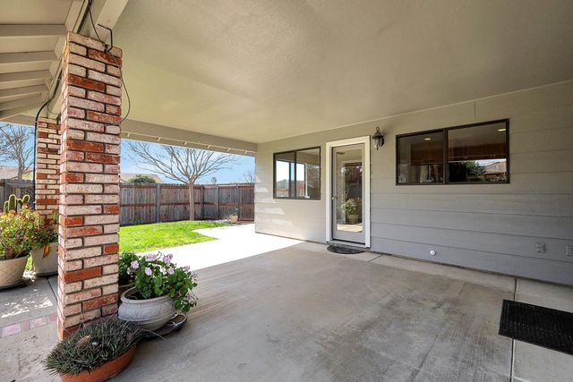 207 Country Club Dr, Colusa, CA 95932