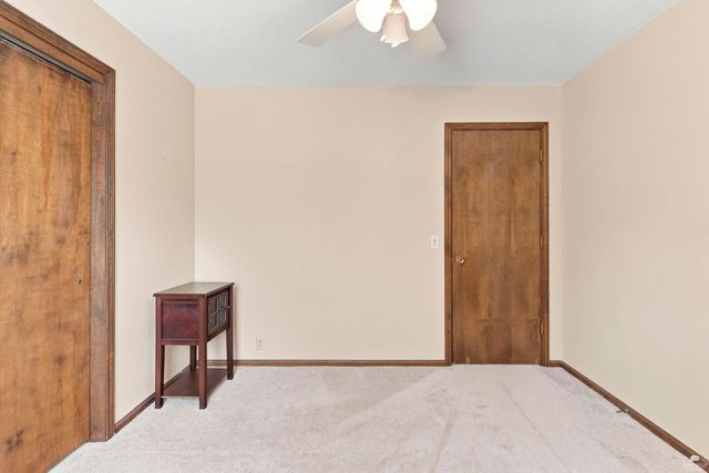 3015 Tamarak Drive, Manhattan, KS 66503