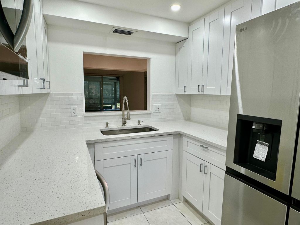 23099 BARWOOD Lane N 109, Boca Raton, FL 33428