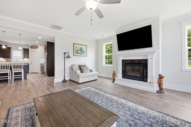 1612 Lizzie Lou Court, Hope Mills, NC 28348