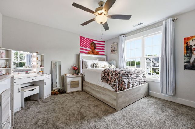 1612 Lizzie Lou Court, Hope Mills, NC 28348