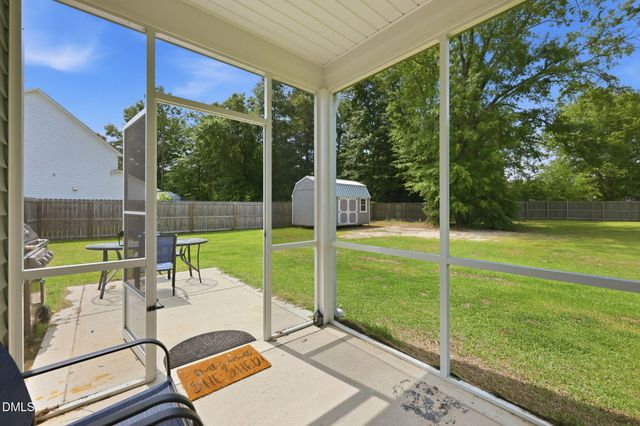1612 Lizzie Lou Court, Hope Mills, NC 28348