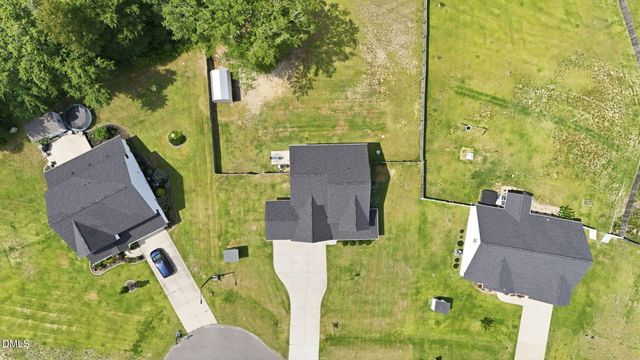 1612 Lizzie Lou Court, Hope Mills, NC 28348