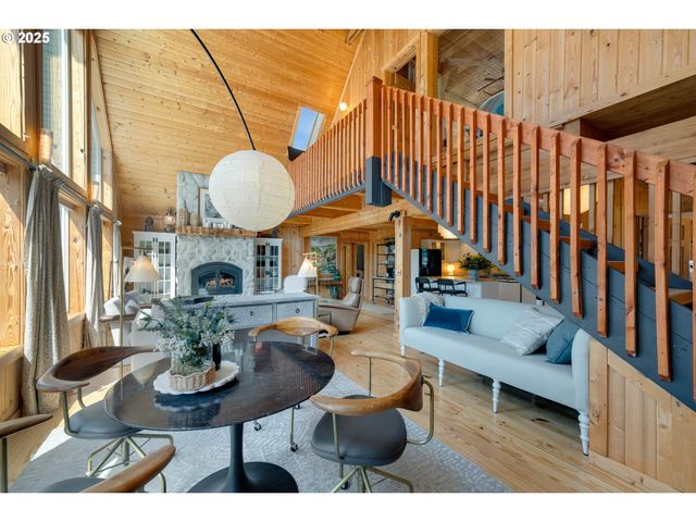 53461 SAFE Rd, Bandon, OR 97411