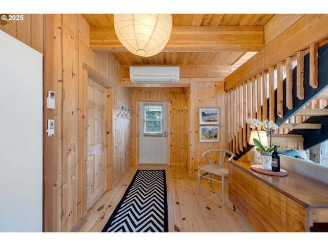 53461 SAFE Rd, Bandon, OR 97411