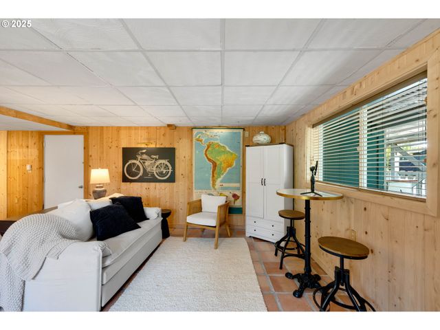 53461 SAFE Rd, Bandon, OR 97411