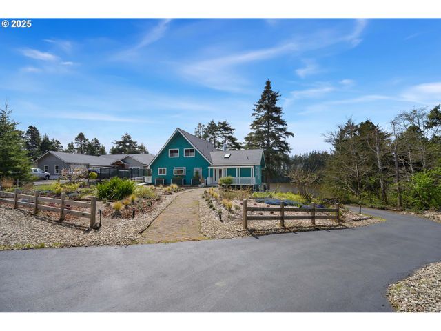 53461 SAFE Rd, Bandon, OR 97411