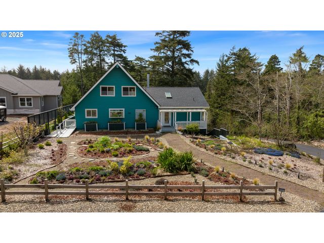 53461 SAFE Rd, Bandon, OR 97411