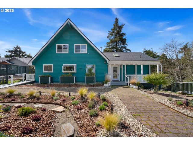 53461 SAFE Rd, Bandon, OR 97411