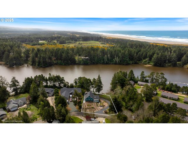 53461 SAFE Rd, Bandon, OR 97411