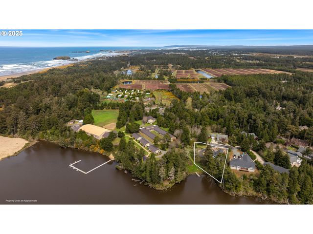 53461 SAFE Rd, Bandon, OR 97411