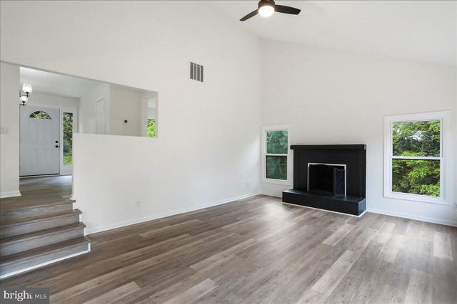 143 ZINN WAY, Linden, VA 22642