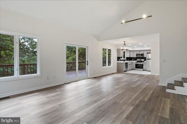 143 ZINN WAY, Linden, VA 22642