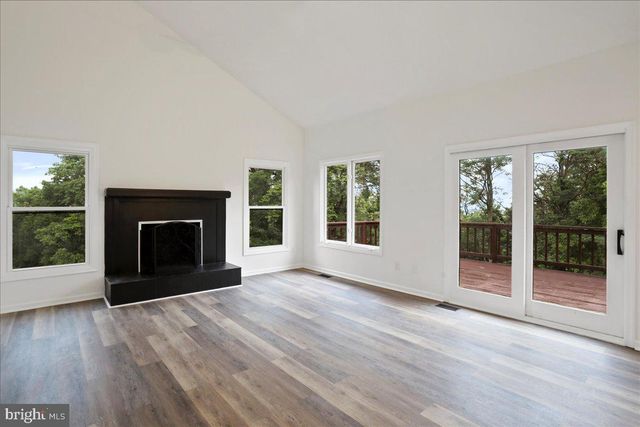 143 ZINN WAY, Linden, VA 22642
