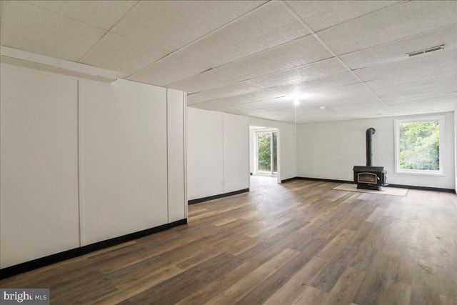143 ZINN WAY, Linden, VA 22642