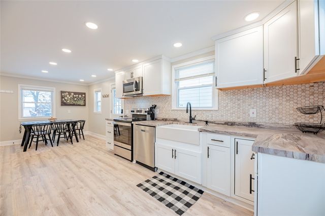 157 Leonard Road, Greece, NY 14616