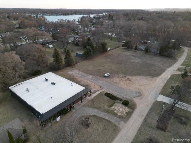 3041 Reeder Road, Clarkston, MI 48346