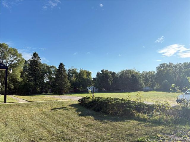 3041 Reeder Road, Clarkston, MI 48346