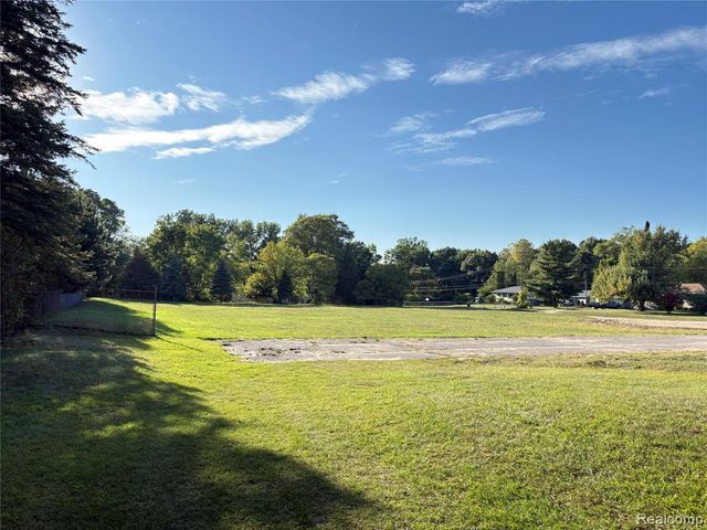 3041 Reeder Road, Clarkston, MI 48346