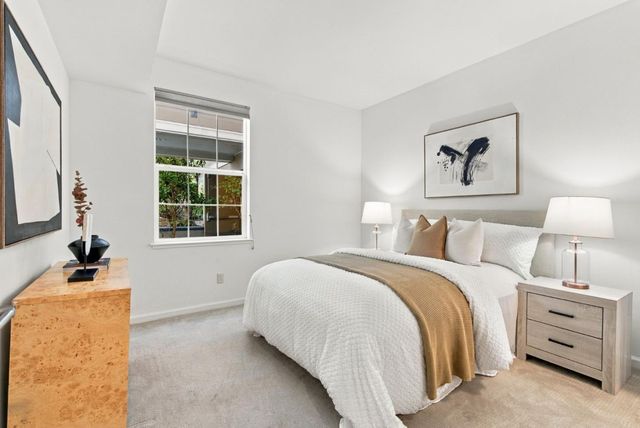 880 Meridian Bay Lane 114, Foster City, CA 94404