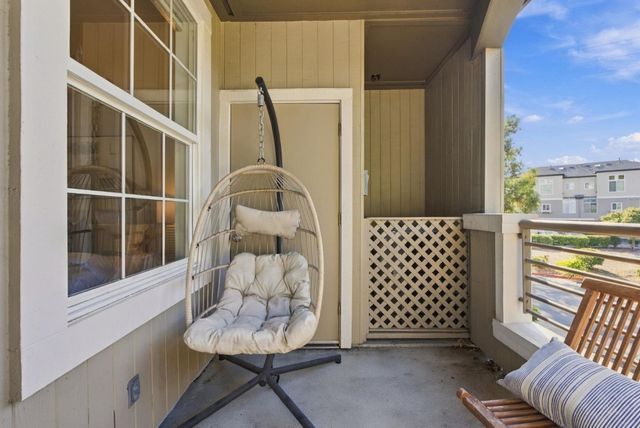 880 Meridian Bay Lane 114, Foster City, CA 94404