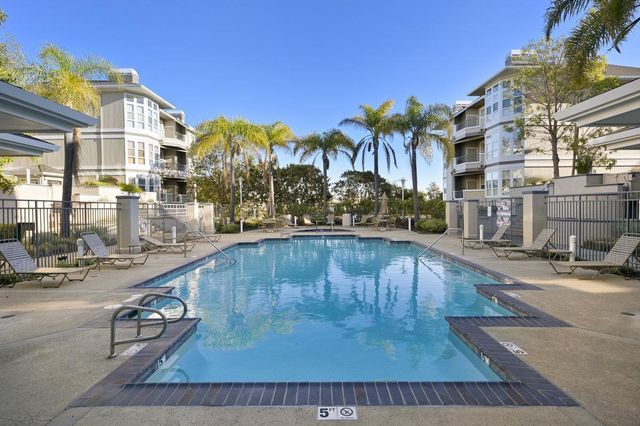 880 Meridian Bay Lane 114, Foster City, CA 94404
