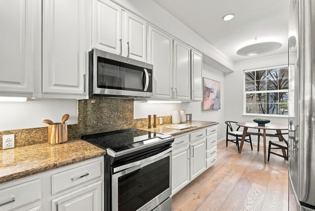 880 Meridian Bay Lane 114, Foster City, CA 94404