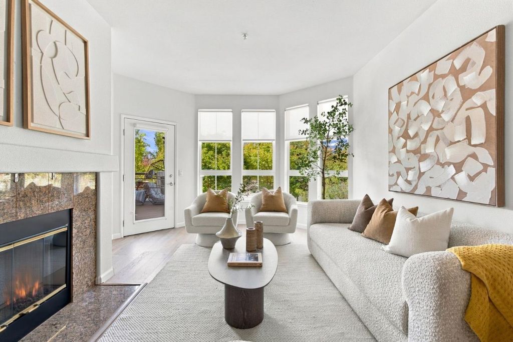 880 Meridian Bay Lane 114, Foster City, CA 94404