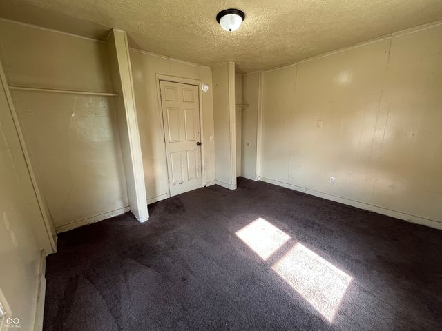 5062 W Regent Street, Indianapolis, IN 46241