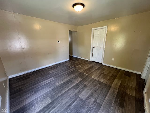 5062 W Regent Street, Indianapolis, IN 46241