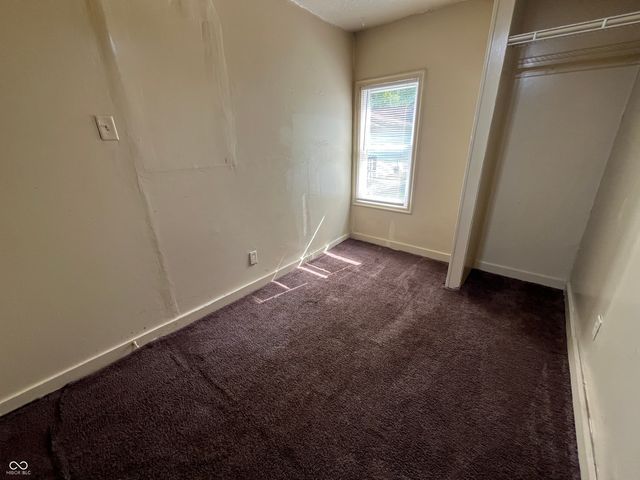5062 W Regent Street, Indianapolis, IN 46241