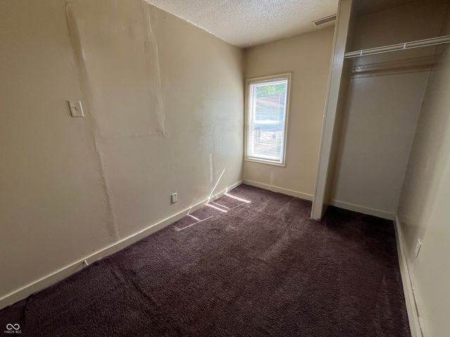5062 W Regent Street, Indianapolis, IN 46241